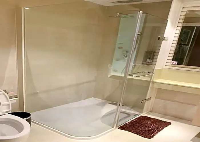 Hotel Capital O 75451 Podstel Bangkok